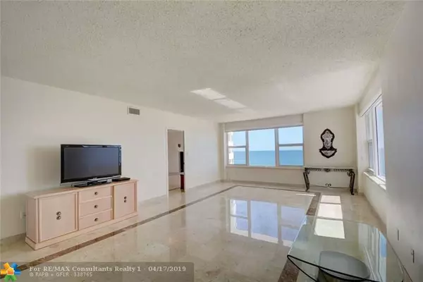 Lauderdale By The Sea, FL 33308,3900 N Ocean Dr  #11G