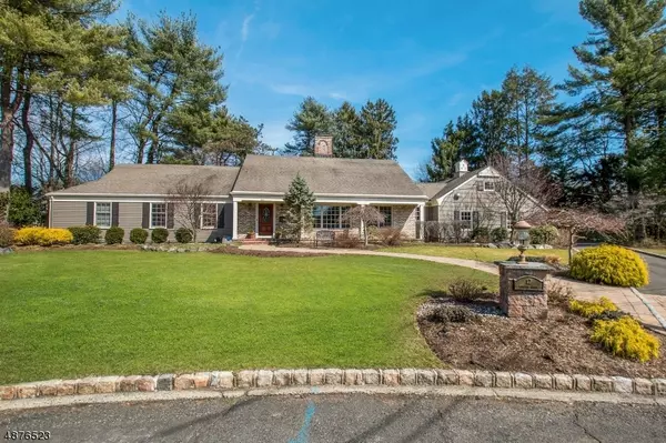 12 KIRKVIEW CIR, Westfield Town, NJ 07090