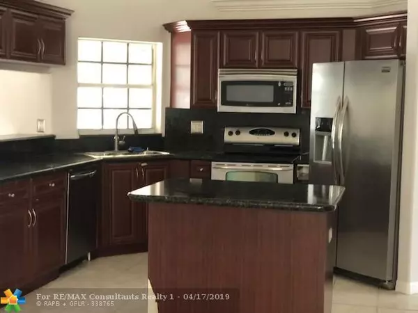 Weston, FL 33327,829 Crestview Cir