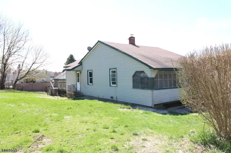 56 BUTLER ST, Franklin Boro, NJ 07416