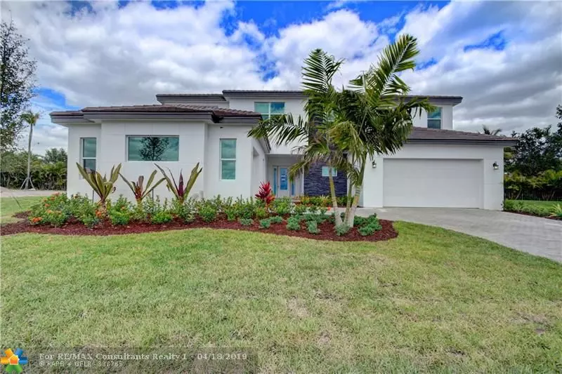 9605 Captiva Cir, Boynton Beach, FL 33437