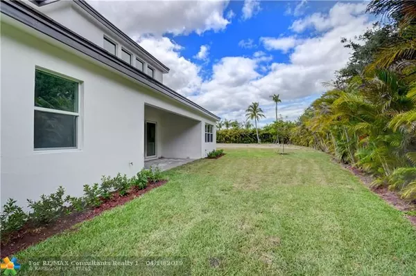 Boynton Beach, FL 33437,9605 Captiva Cir