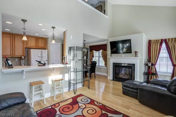 811 DONATO CIR, Scotch Plains Twp., NJ 07076