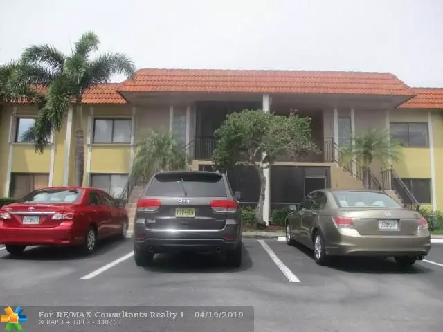 Weston, FL 33326,435 Lakeview Dr  #203