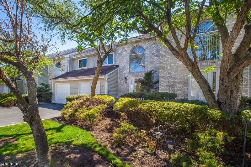 41 CASTLE RIDGE DR, East Hanover Twp., NJ 07936