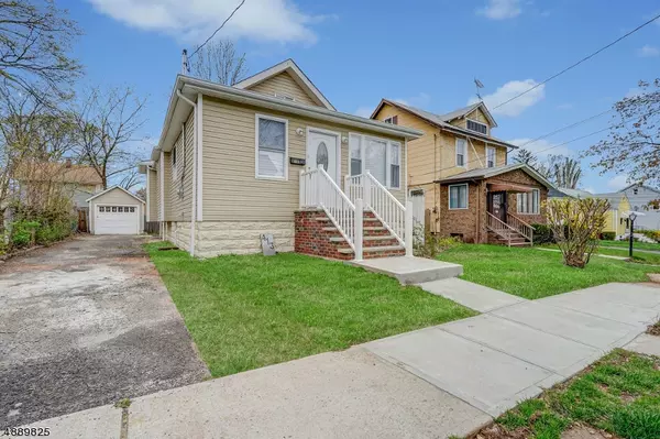 413 E 6TH AVE, Roselle Boro, NJ 07203