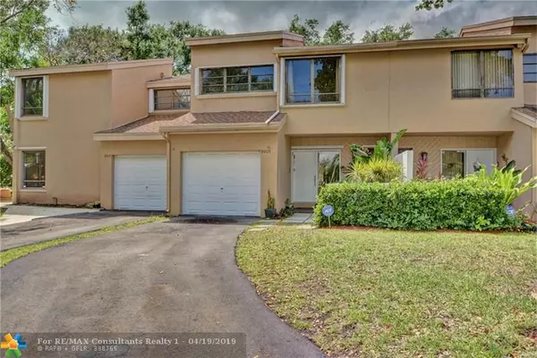 Plantation, FL 33324,9905 Fairway Cove Ln  #9905