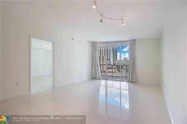 Miami, FL 33131,465 Brickell Ave  #906