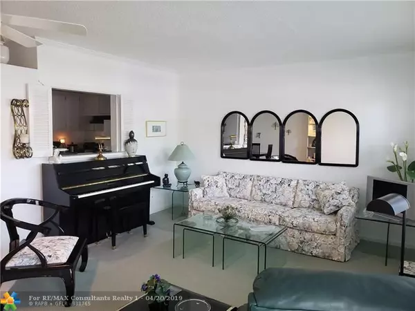 Deerfield Beach, FL 33442,169 Ventnor K  #169