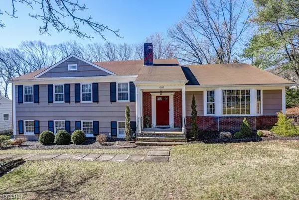 Mountainside Boro, NJ 07092,1033 LEDGEWOOD RD