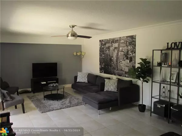 Deerfield Beach, FL 33442,2852 Waterford Dr  #2852