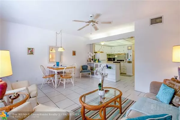 Lauderdale By The Sea, FL 33308,4630 Poinciana St  #1C