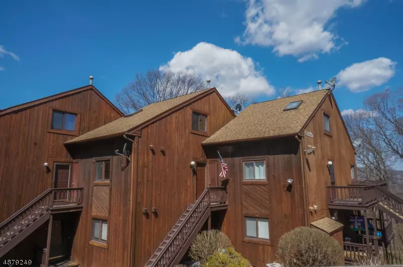 4 STEAMBOAT DR UNIT 3 #3, Vernon Twp., NJ 07462