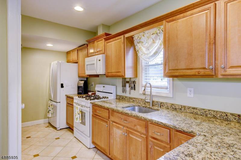 3265 VALLEY RD, Bernards Twp., NJ 07920