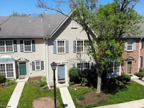 5 CHELSEA CT, Franklin Twp., NJ 08823