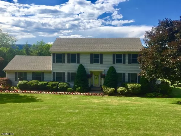 18 POLKVILLE RD, Blairstown Twp., NJ 07825