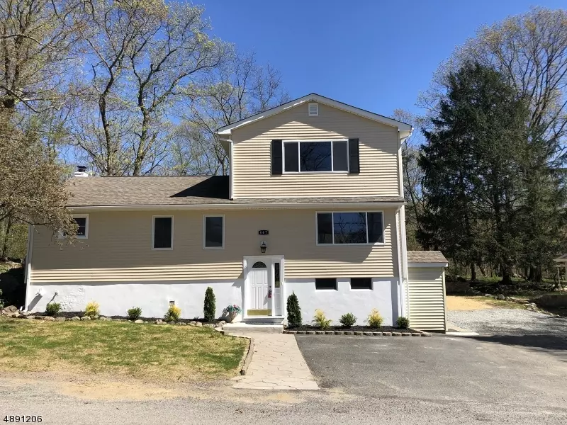 447 BROWN TRL, Hopatcong Boro, NJ 07843