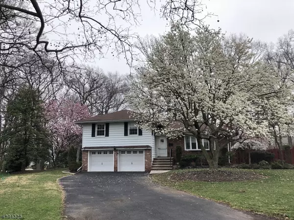 Scotch Plains Twp., NJ 07076,1167 TANGLEWOOD LN