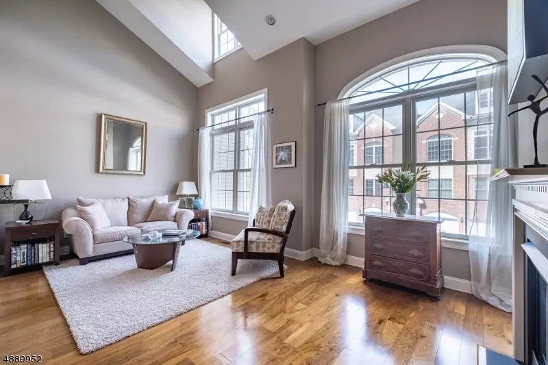 12 NELKE CT #506, Hawthorne Boro, NJ 07506