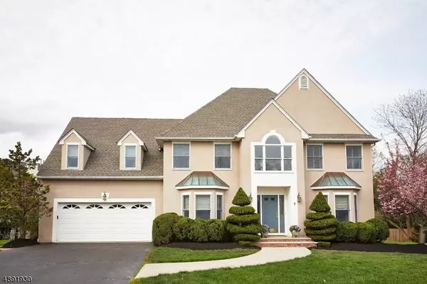 7 MAUREEN CT, Edison Twp., NJ 08820