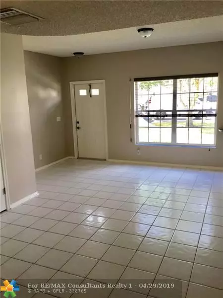 Weston, FL 33326,23 WHITEHEAD CIRCLE  #23