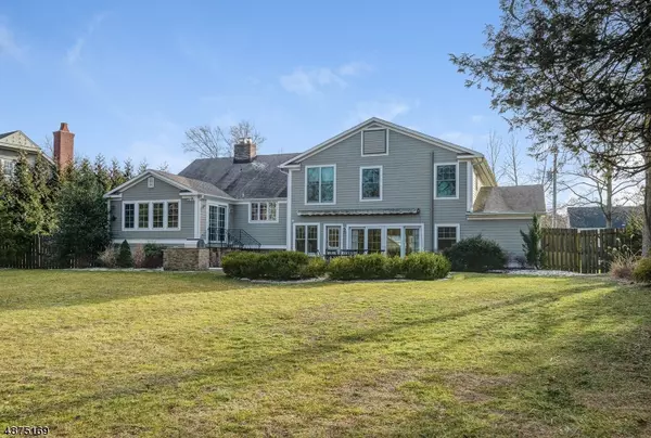 27 BRIARWOOD DR, Millburn Twp., NJ 07078