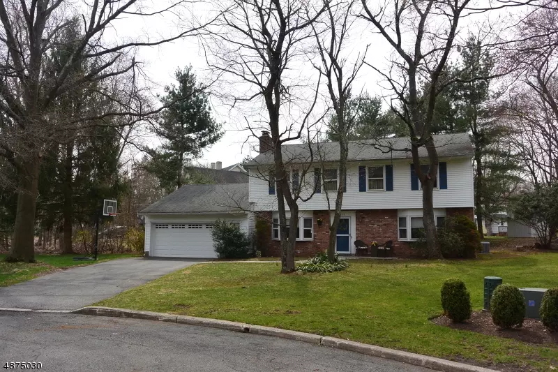 Ramsey Boro, NJ 07446,9 FOX HOLLOW RD