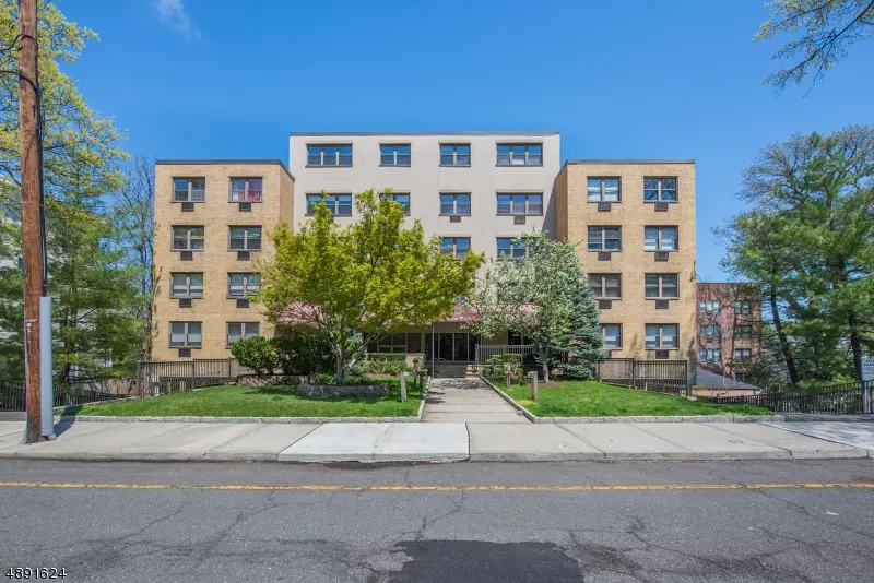 300 LOOKOUT AVE #3, Hackensack City, NJ 07601