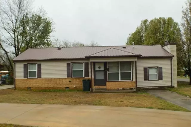 Holdenville, OK 74848,101 Butts Street