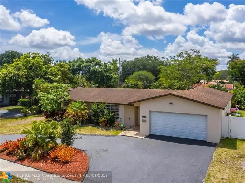 5602 SW 1st St, Plantation, FL 33317