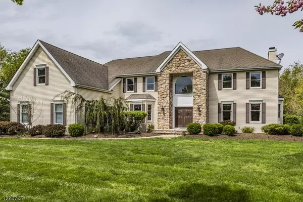 121 SAXON WAY, Montgomery Twp., NJ 08558