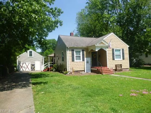 623 Temple LN, Newport News, VA 23605