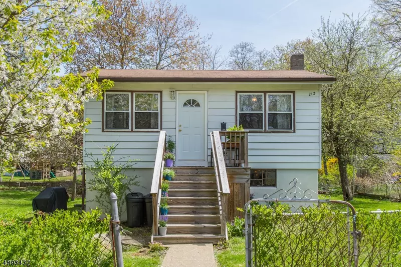 213 TULSA TRL, Hopatcong Boro, NJ 07843