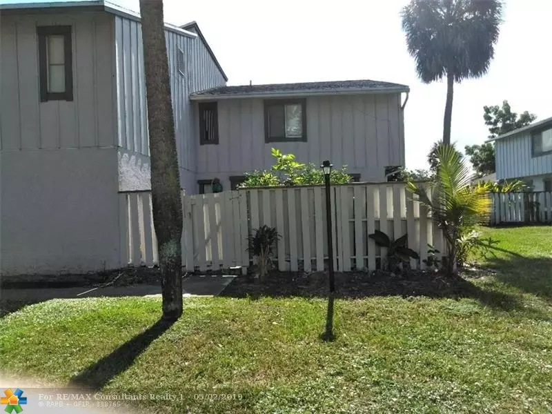 5842 NW 21 ST  #42-B, Lauderhill, FL 33313