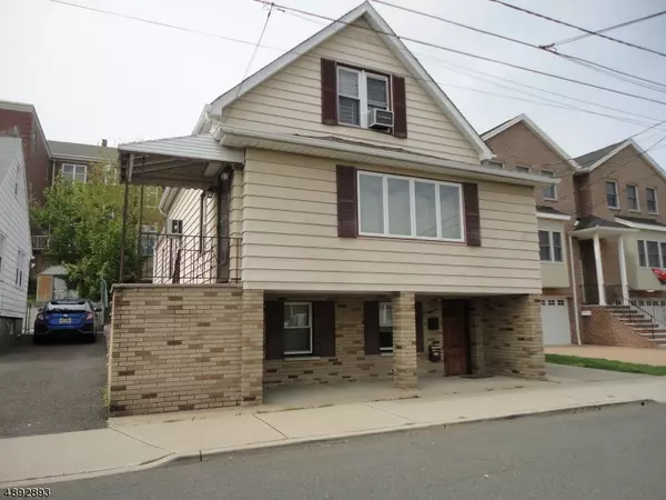 11 S CORABELLE AVE, Lodi Boro, NJ 07644