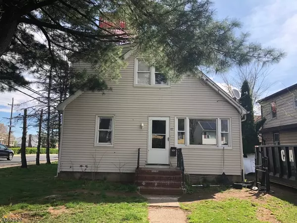 43 PARKWAY AVE, Clifton City, NJ 07011