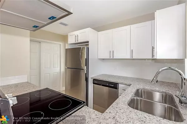 62 SE 10th St  #1,  Deerfield Beach,  FL 33441