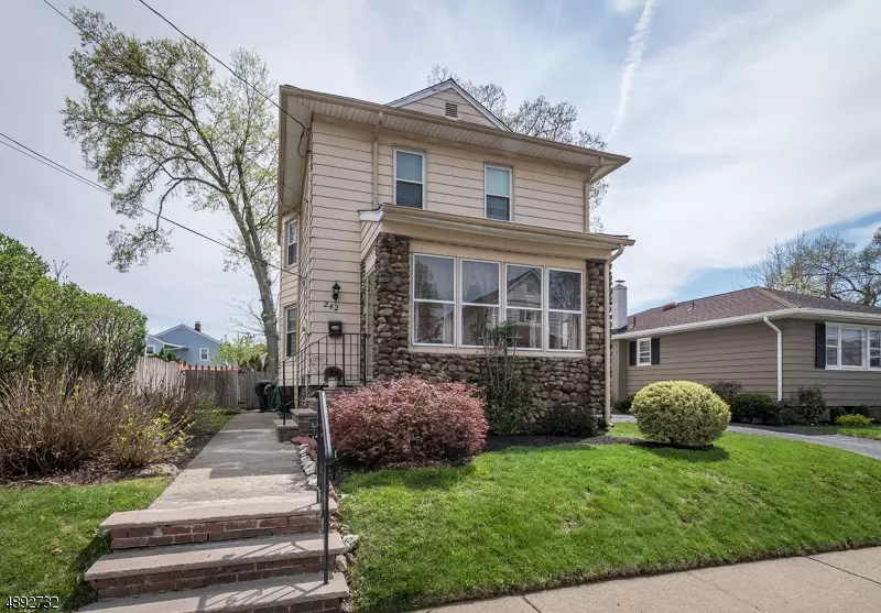 242 CENTRAL AVE, Hawthorne Boro, NJ 07506