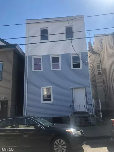 34 OAK ST, Paterson City, NJ 07501