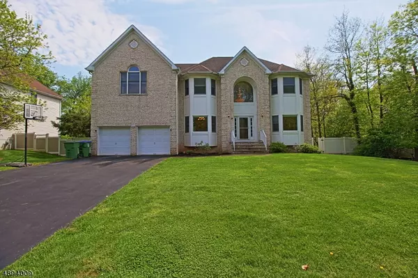 64 E MARLIN AVE, Edison Twp., NJ 08820
