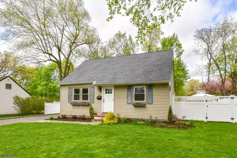 5 ROBERTA LN, Waldwick Boro, NJ 07463