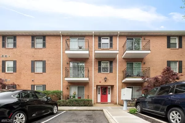 38 JOHN ST APT 1A, Bloomfield Twp., NJ 07003