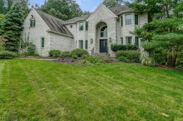 7 ELLERHAUSEN DR, Montville Twp., NJ 07045