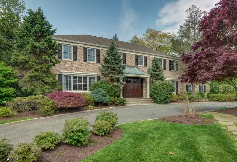 21 HAMPSHIRE RD, Millburn Twp., NJ 07078
