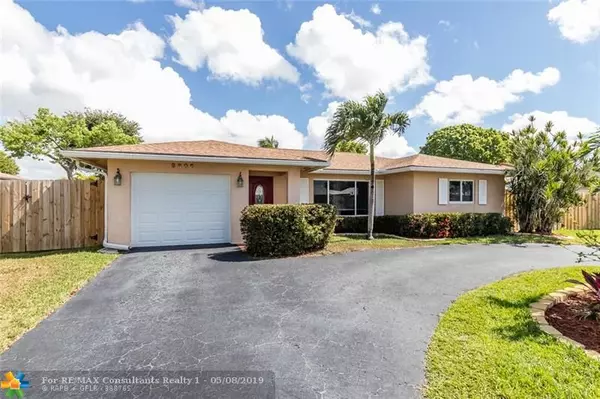 9605 NW 66TH ST, Tamarac, FL 33321