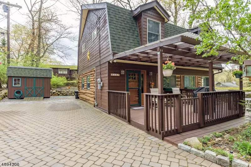 18 ROCK RD, West Milford Twp., NJ 07480