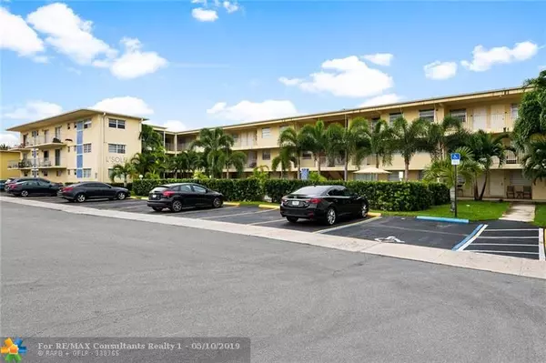 1100 NE 1st Ct  #307, Hallandale, FL 33009