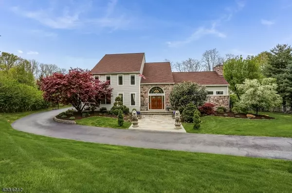 8 PATRICIA LN, Sparta Twp., NJ 07871