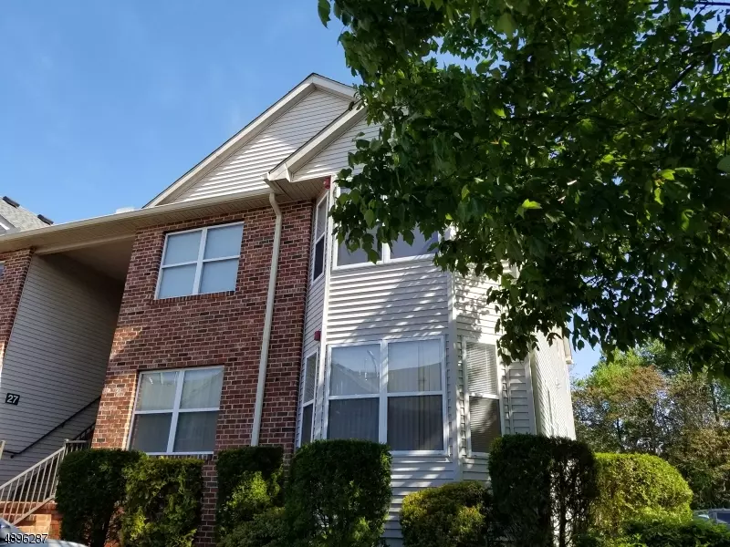 25 MILLIE LN, East Hanover Twp., NJ 07936