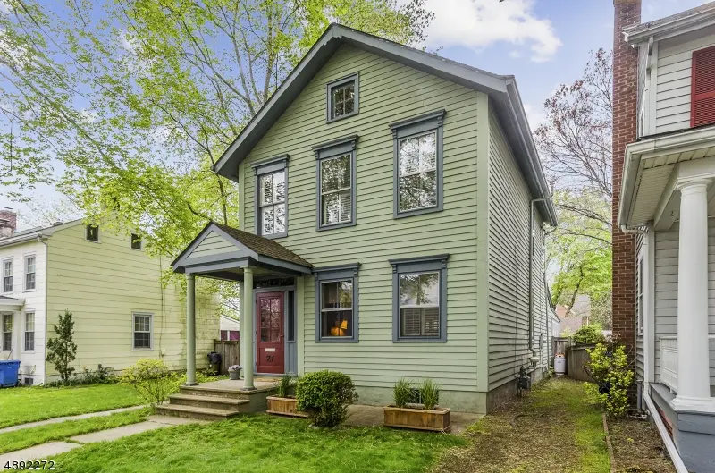 27 4TH ST, Frenchtown Boro, NJ 08825